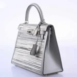 Hermès Rare Collectible 2001 Kelly 25 Sellier Gris Perle Box Calf & Vibrato Palladium Hardware Replica luxury handbag