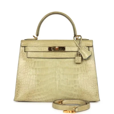 Hermès Rare Collectible Kelly 28 Vert Celadon Natura Shiny Alligator Mississippiensis Gold Hardware