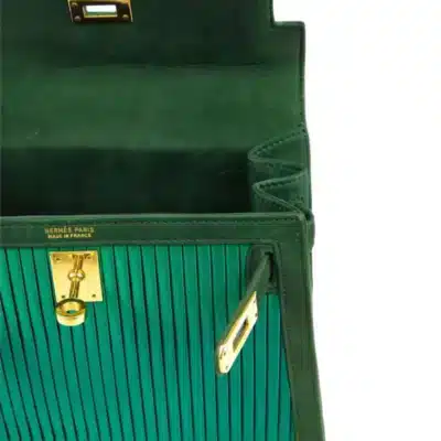 Hermès Vintage 1990 Mini Kelly 20 Emerald Green Silk Satin & Suede Gold Hardware